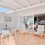 Yourhouse Casana 아데제